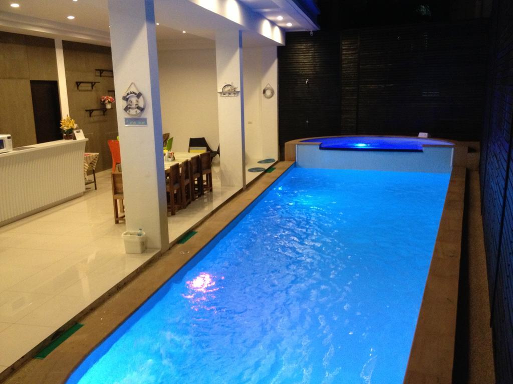 The Silk Hill Hotel Patong Extérieur photo
