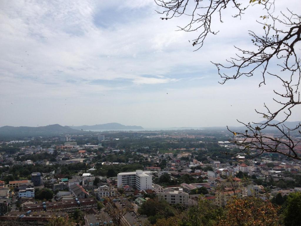 The Silk Hill Hotel Patong Extérieur photo
