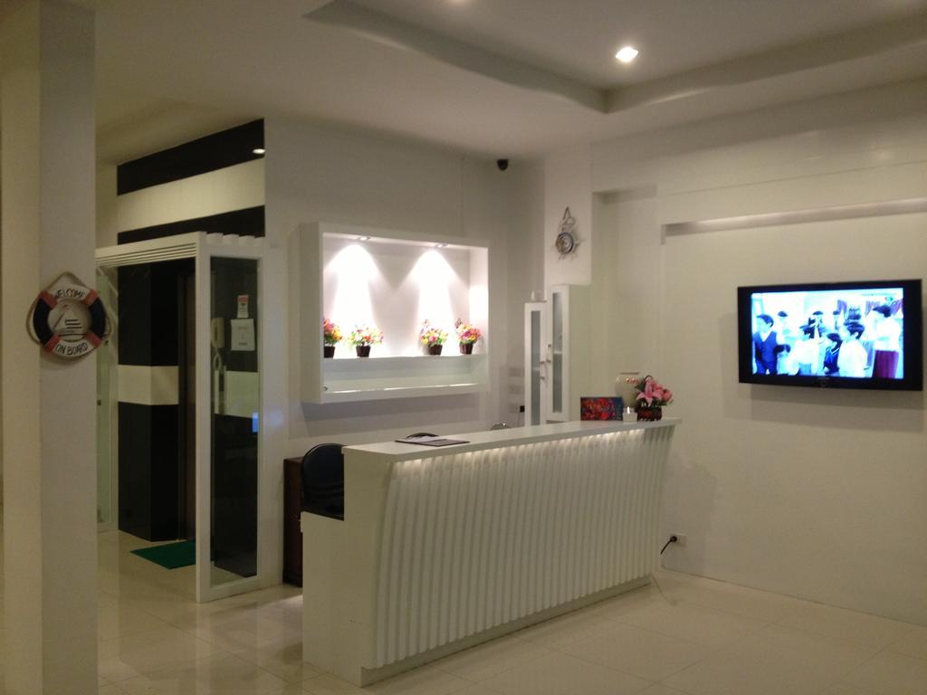 The Silk Hill Hotel Patong Extérieur photo