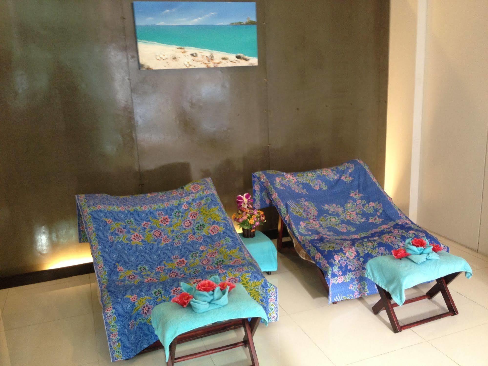 The Silk Hill Hotel Patong Extérieur photo